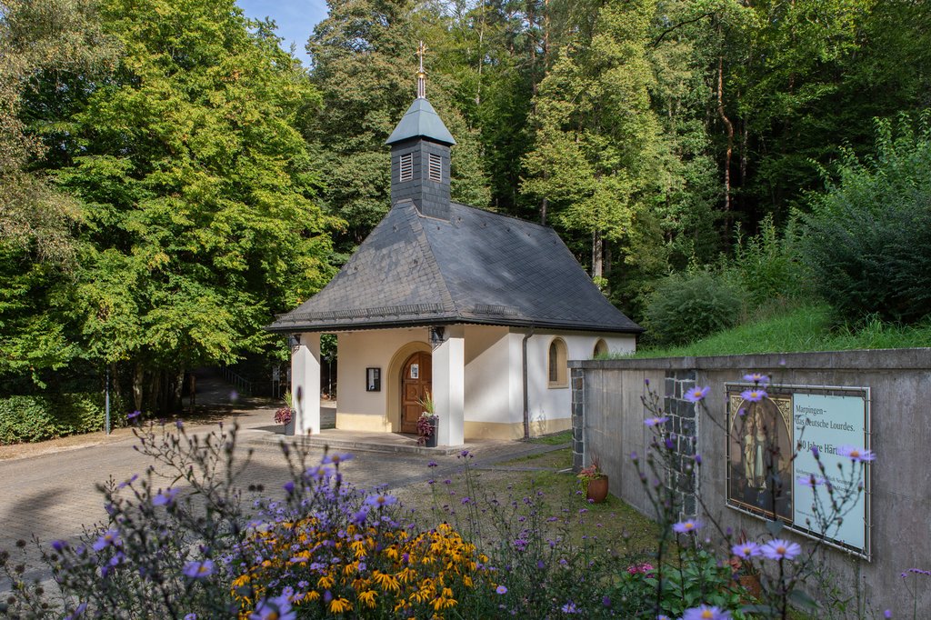 In der Marienkapelle im Härtelwald kann zur Mutter Gottes gebetet werden.